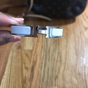 Hermès Chic H bracelet